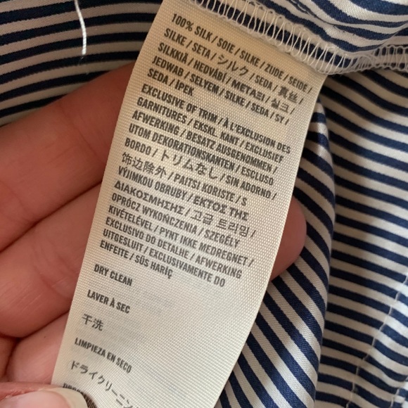 100% Silk Blouse from Abercrombie. - Picture 6 of 6